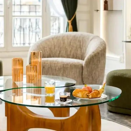 Luxury 7th-floor Near Champs Elysee Apartamento París