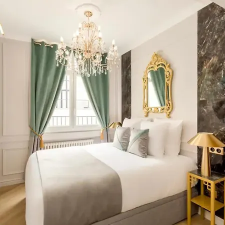 Luxury 7th-floor Near Champs Elysee *